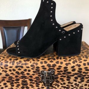 “Circus” Black Studded Shoes